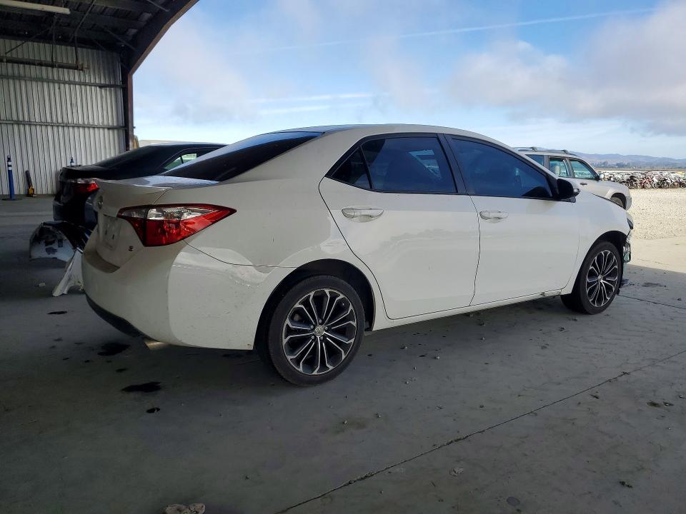 Photo 3 from auction – 2016 TOYOTA COROLLA with VIN 5YFBURHE8GP492505