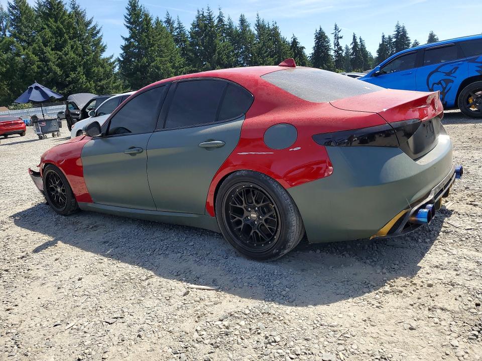 Photo 2 from auction – 2018 ALFA ROMEO GIULIA with VIN ZARFAEBN7J7581489