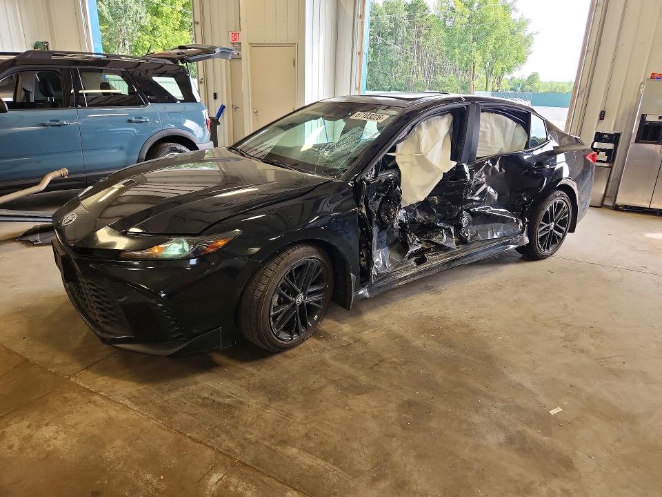 TOYOTA CAMRY 2025 z numerem VIN 4T1DAACK0SU040331 - Zdjęcie z aukcji