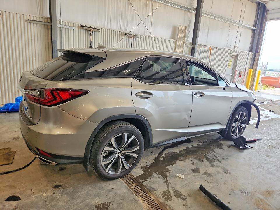 Photo 3 from auction – 2021 LEXUS RX with VIN 2T2HZMDA6MC304153