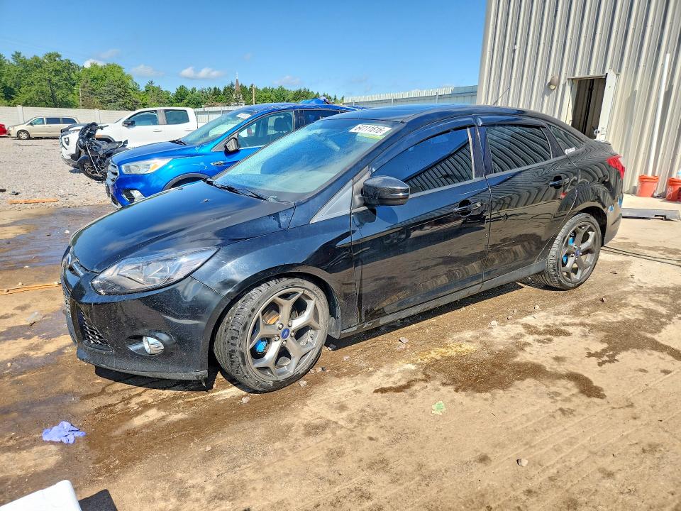 FORD FOCUS 2012 with VIN 1FAHP3F27CL255021 - Photo from auction