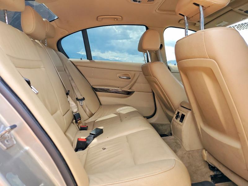 Photo 10 from auction – 2010 BMW 328 with VIN WBAPH5G55ANM35023