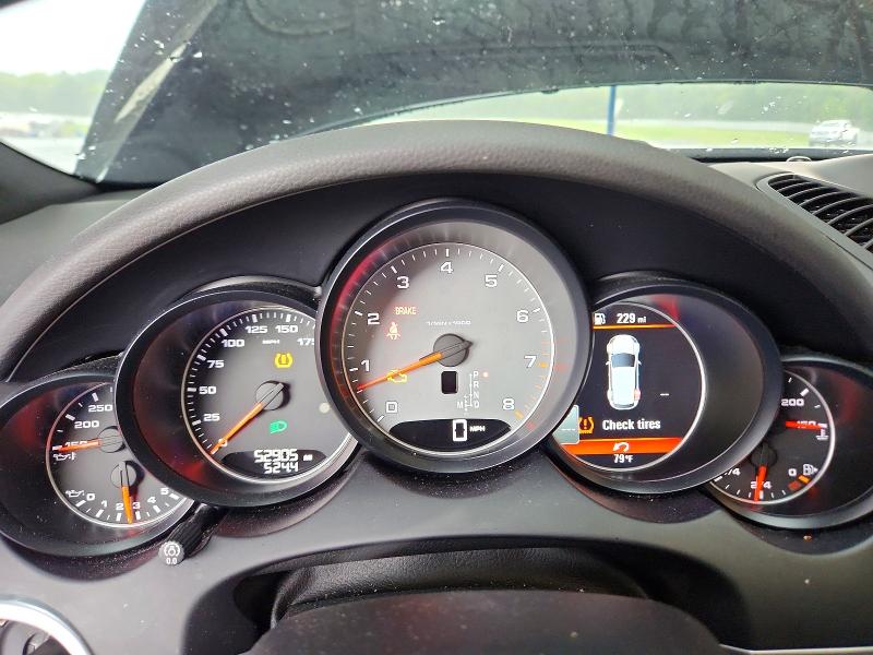 Photo 9 from auction – 2018 PORSCHE CAYENNE with VIN WP1AB2A29JLA61291