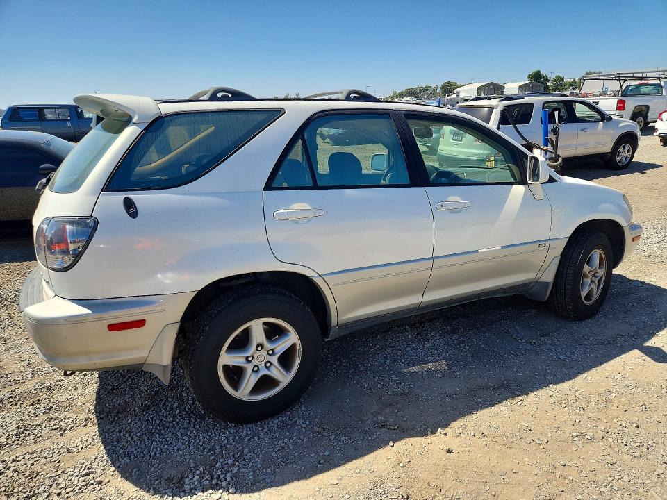 Photo 3 from auction – 2003 LEXUS RX with VIN JTJGF10U930153659