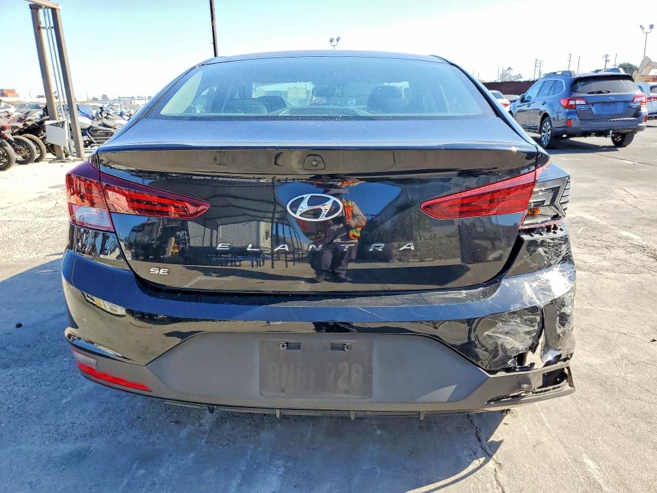 Photo 6 from auction – 2020 HYUNDAI ELANTRA with VIN 5NPD74LF1LH548892