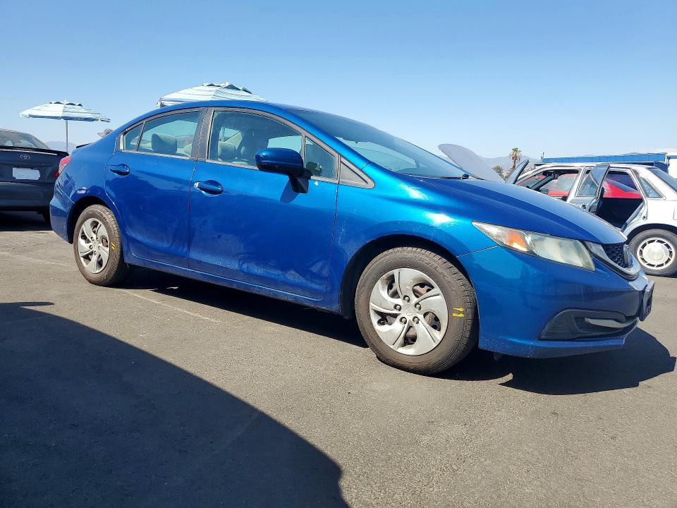 Photo 4 from auction – 2015 HONDA CIVIC with VIN 19XFB2E55FE041874