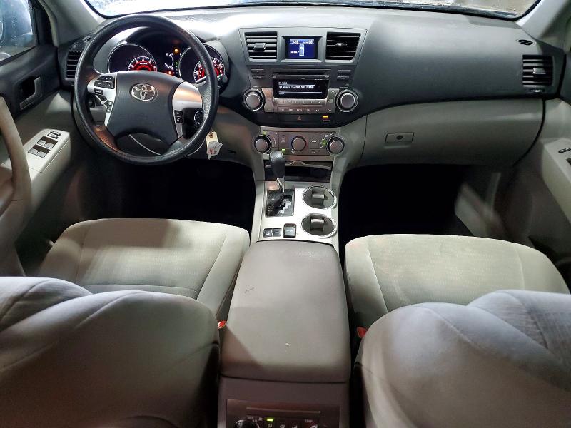 Photo 8 from auction – 2012 TOYOTA HIGHLANDER with VIN 5TDBK3EH4CS117925