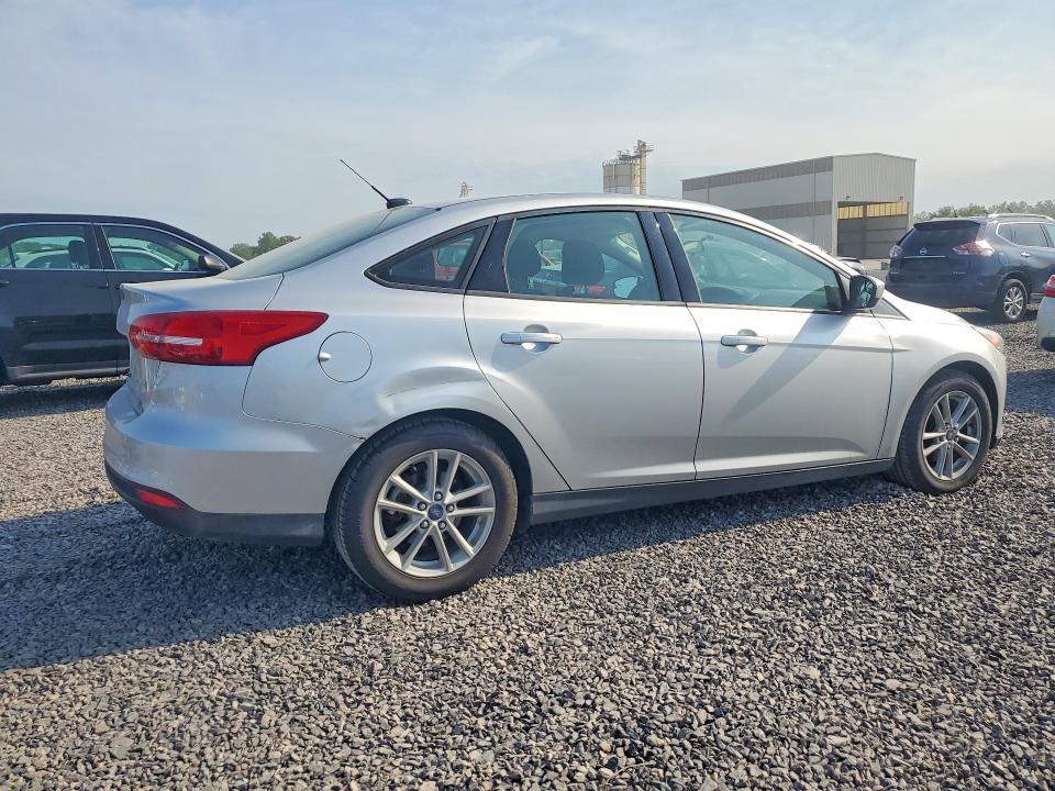 Photo 3 from auction – 2018 FORD FOCUS with VIN 1FADP3FE1JL226829