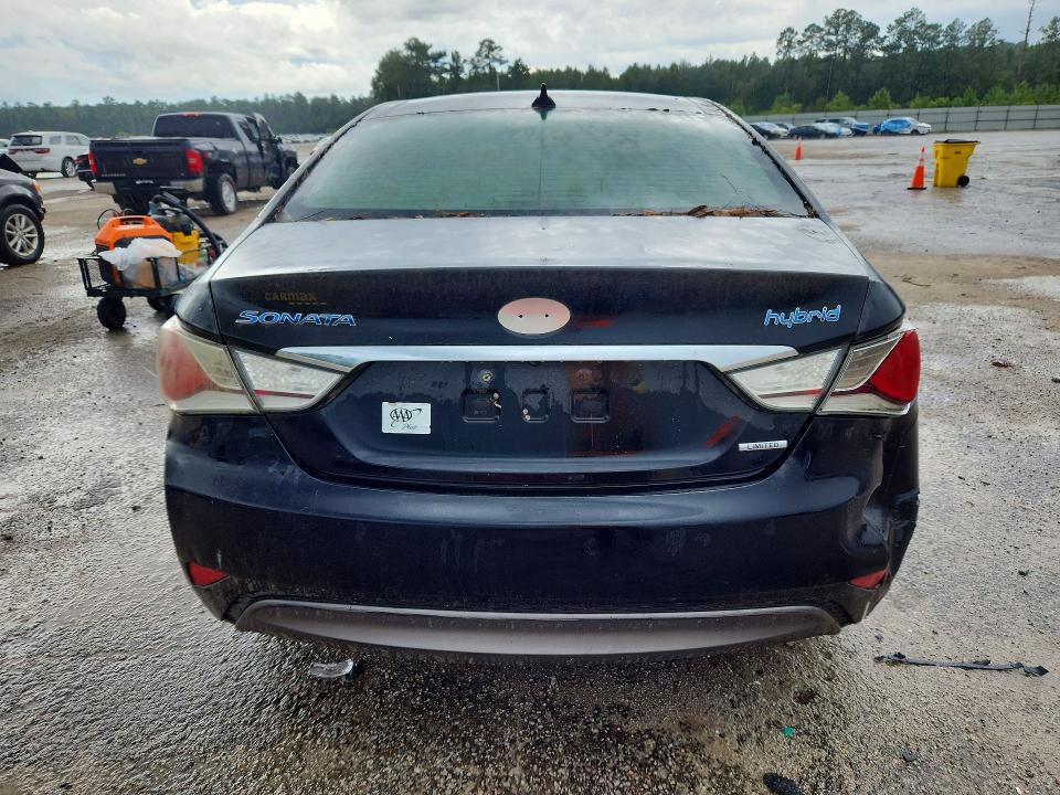 Photo 6 from auction – 2014 HYUNDAI SONATA with VIN KMHEC4A42EA102306