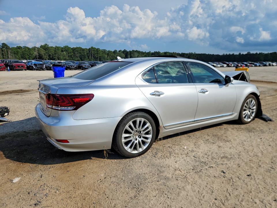 Photo 3 from auction – 2013 LEXUS LS with VIN JTHCL5EF7D5018193