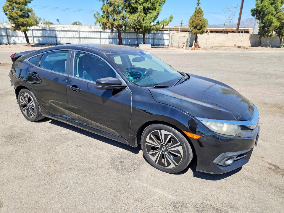Photo 4 from auction – 2016 HONDA CIVIC with VIN 2HGFC1F78GH636894