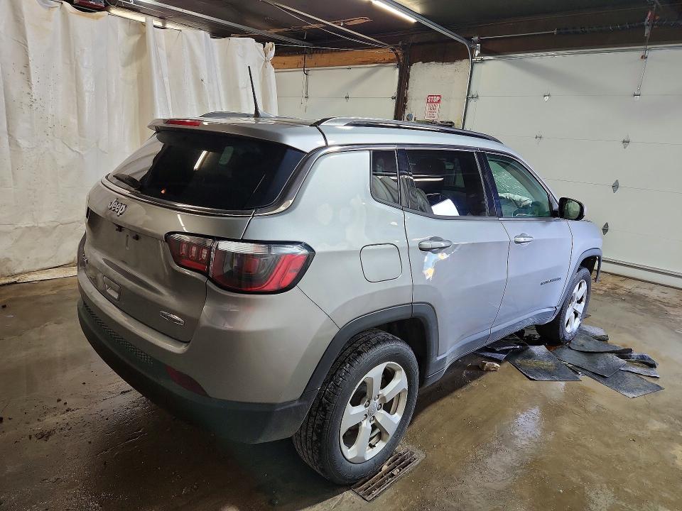 Photo 3 from auction – 2021 JEEP COMPASS with VIN 3C4NJDBBXMT504296