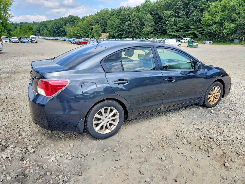Photo 3 from auction – 2014 SUBARU IMPREZA with VIN JF1GJAC6XEH018585