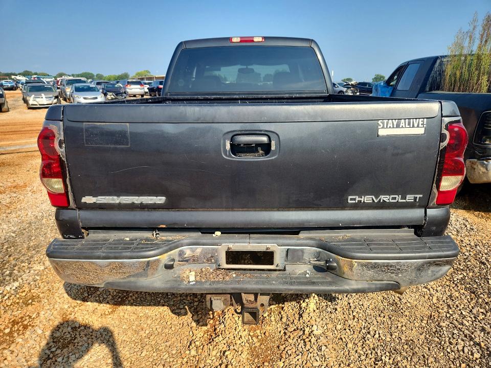 Photo 6 from auction – 2004 CHEVROLET SILVERADO with VIN 1GCHK23U54F256516