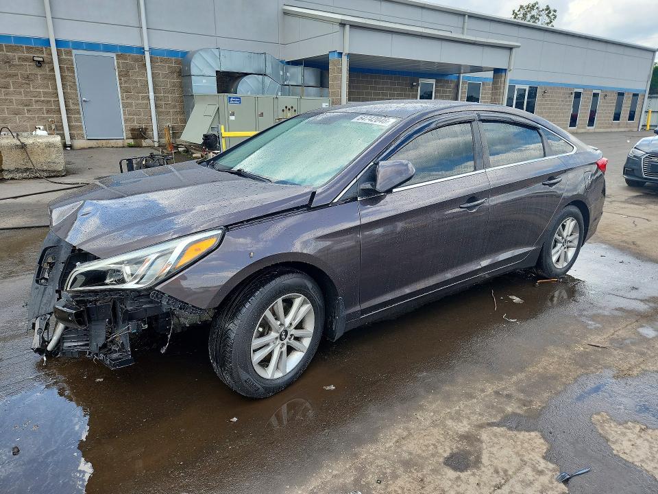 Photo 1 from auction – 2015 HYUNDAI SONATA with VIN 5NPE24AF6FH164200
