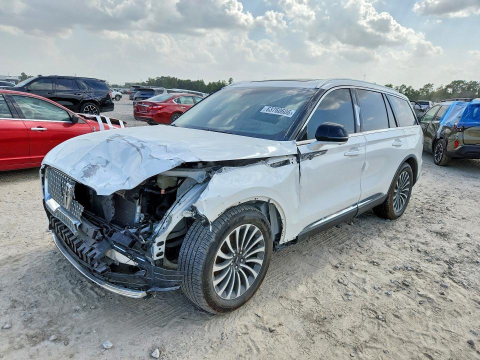 LINCOLN AVIATOR 2022 with VIN 5LM5J7WC5NGL01934 - Photo from auction