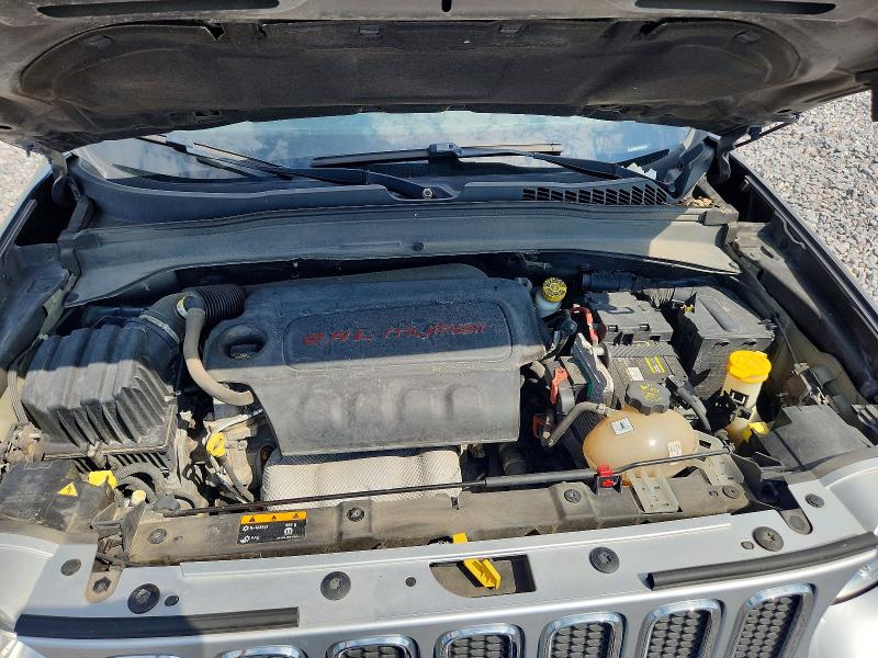 Photo 11 from auction – 2017 JEEP RENEGADE with VIN ZACCJBDB0HPG09838