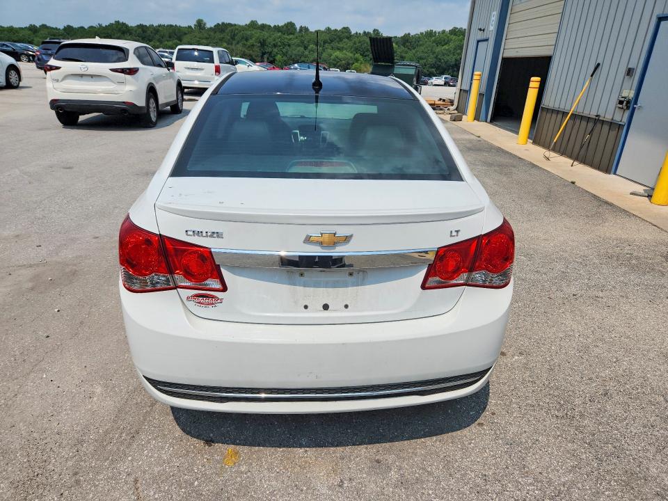 Photo 6 from auction – 2014 CHEVROLET CRUZE with VIN 1G1PE5SB3E7322358