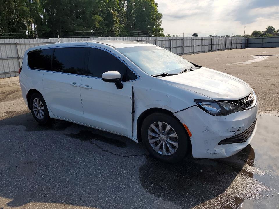 Photo 4 from auction – 2017 CHRYSLER PACIFICA with VIN 2C4RC1DG7HR518166