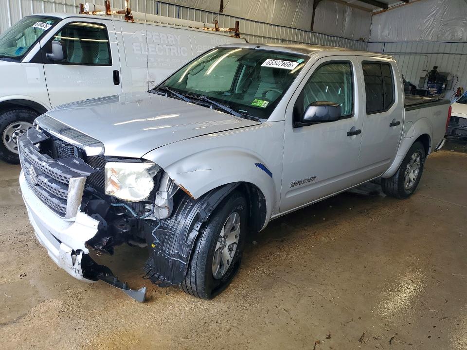2012 SUZUKI EQUATOR