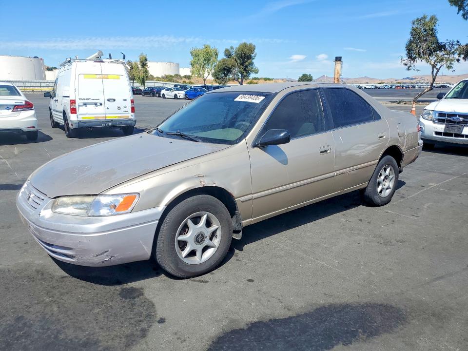 Photo 1 from auction – 1998 TOYOTA CAMRY with VIN JT2BG22K3W0181840
