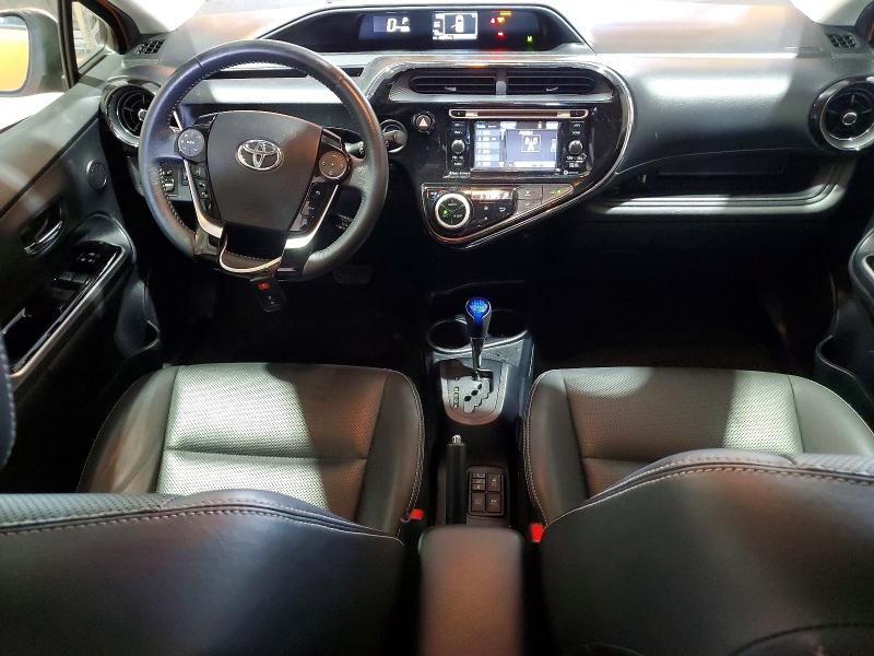 Фото 8 с аукциона – 2018 TOYOTA PRIUS C с VIN JTDKDTB30J1600034