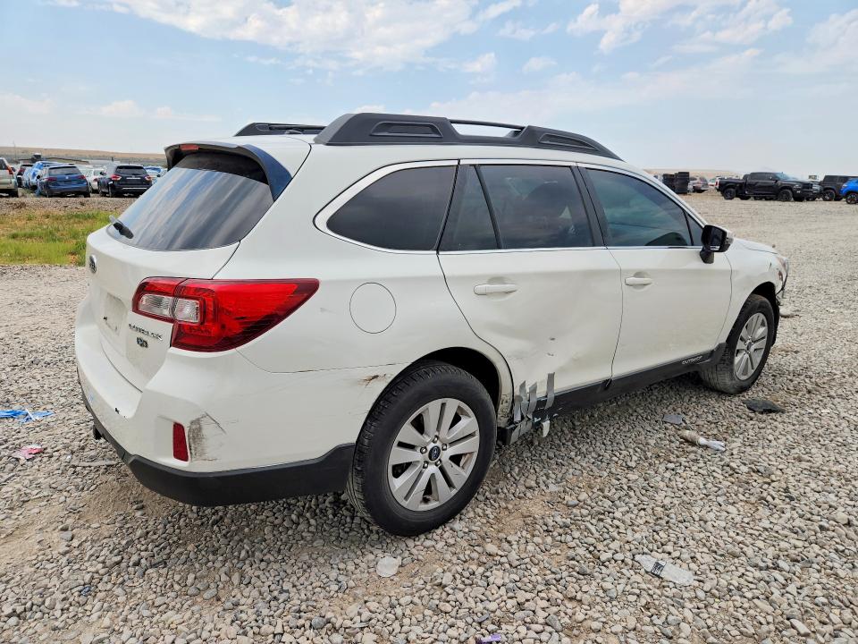 Photo 3 from auction – 2015 SUBARU OUTBACK with VIN 4S4BSBNC9F3326836