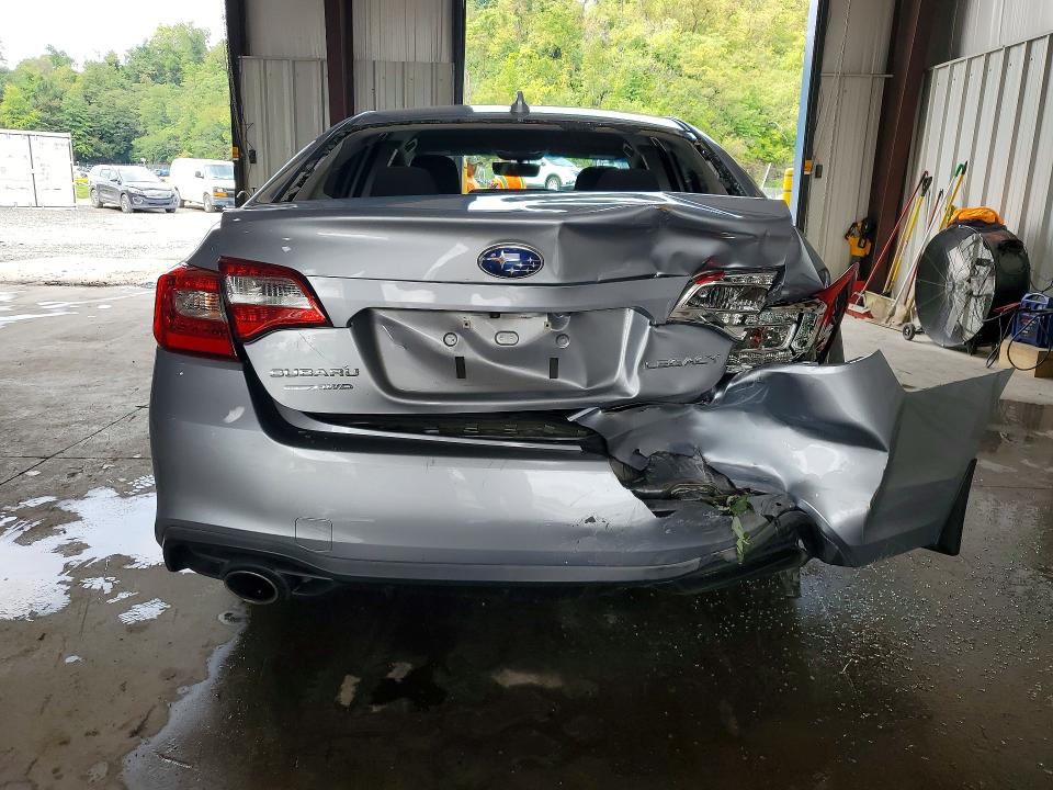 Photo 6 from auction – 2018 SUBARU LEGACY with VIN 4S3BNAC69J3011904