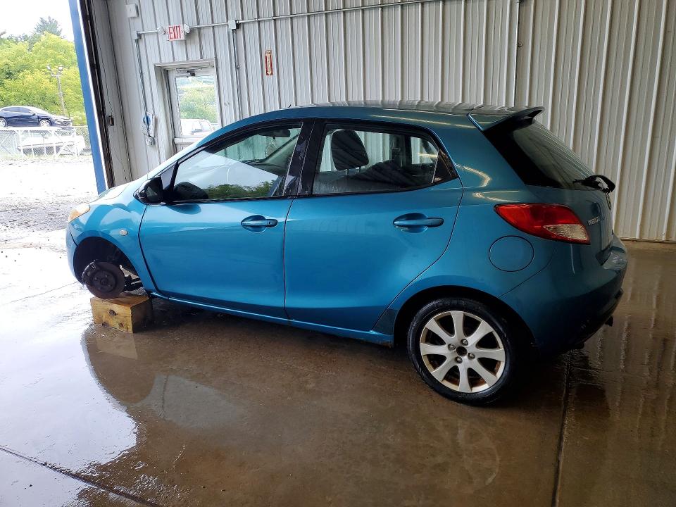 Photo 2 from auction – 2011 MAZDA MAZDA2 with VIN JM1DE1HY2B0110487