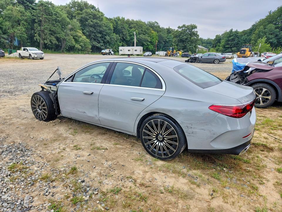 Photo 2 from auction – 2026 MERCEDES-BENZ E with VIN W1KLF4GBXTA203539