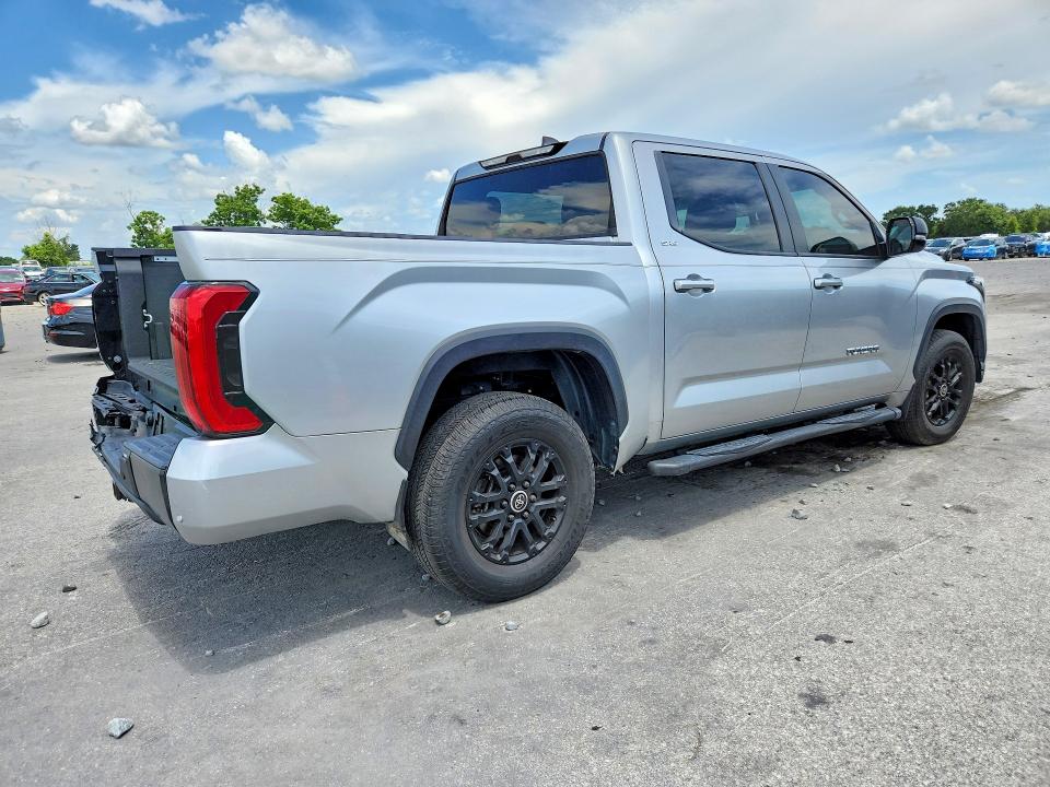 Photo 3 from auction – 2024 TOYOTA TUNDRA with VIN 5TFLA5AB2RX030063