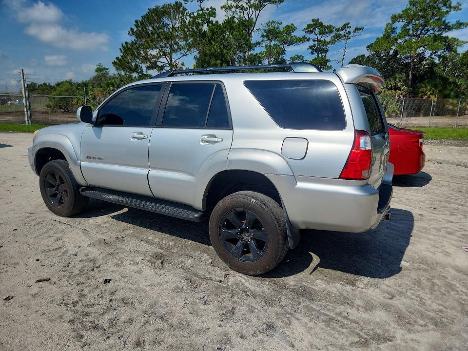 Photo 2 from auction – 2006 TOYOTA 4RUNNER with VIN JTEBU17R560087521