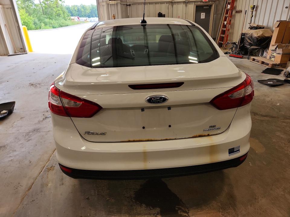 Photo 6 from auction – 2012 FORD FOCUS with VIN 1FAHP3F28CL454823