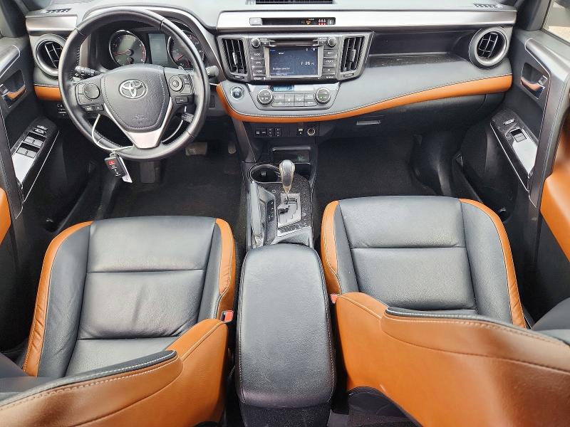 Photo 8 from auction – 2017 TOYOTA RAV4 with VIN JTMJFREV9HD206269