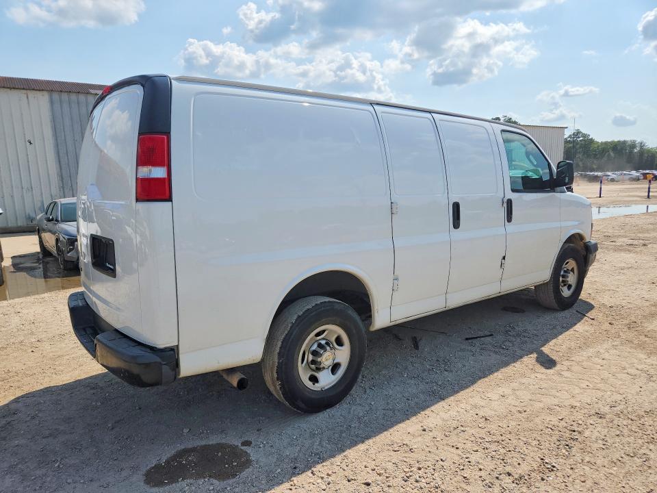 Снимка 3 от търг – 2021 CHEVROLET EXPRESS G2500 с VIN 1GCWGAFPXM1162802