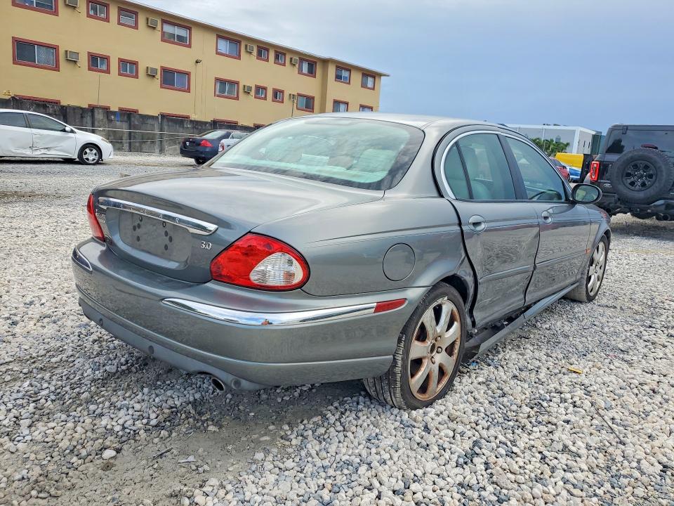 Photo 3 from auction – 2004 JAGUAR X-TYPE with VIN SAJEA51C34WD89703