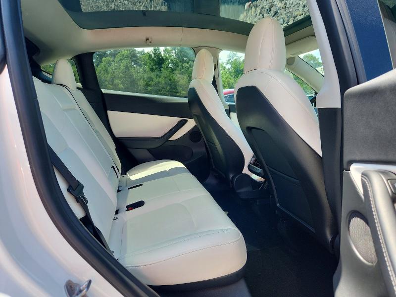 Photo 11 from auction – 2022 TESLA MODEL Y with VIN 7SAYGDEE5NF310134