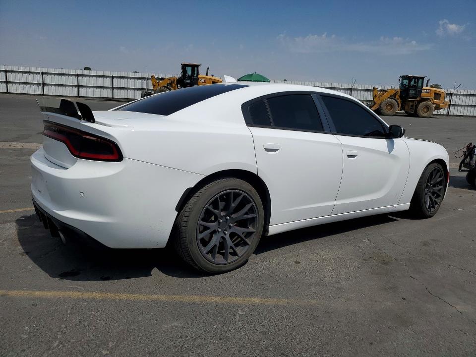 Photo 3 from auction – 2015 DODGE CHARGER with VIN 2C3CDXCT2FH785386
