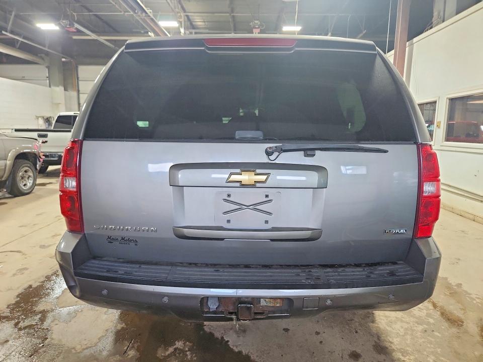 Photo 6 from auction – 2008 CHEVROLET SUBURBAN with VIN 1GNFK16378J203881
