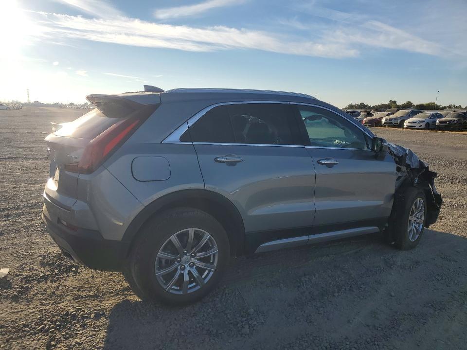 Снимка 3 от търг – 2023 CADILLAC XT4 с VIN 1GYFZCR44PF166398