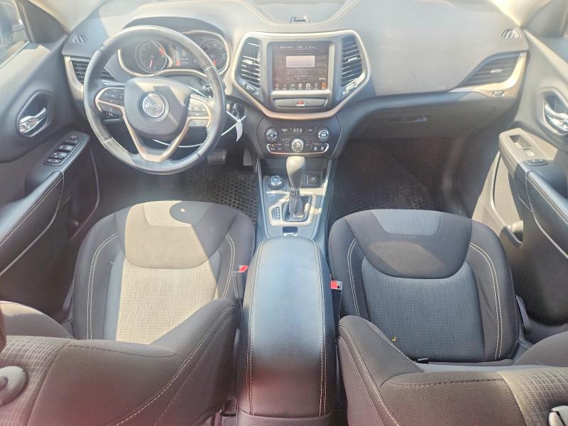 Photo 8 from auction – 2016 JEEP CHEROKEE with VIN 1C4PJMCS0GW296077