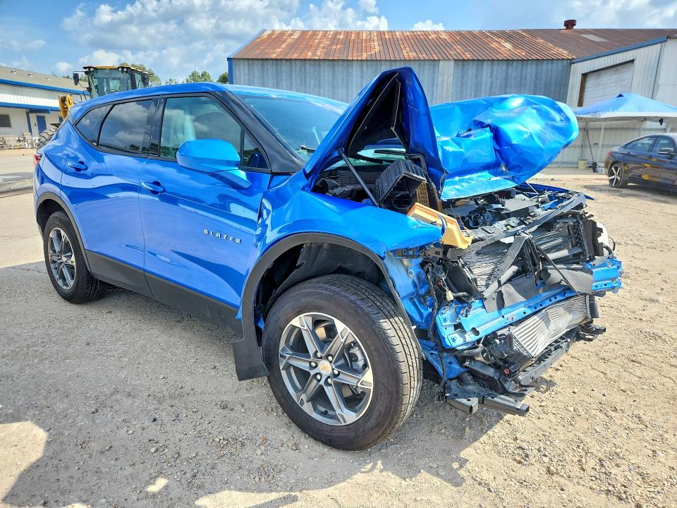 Photo 4 from auction – 2026 CHEVROLET BLAZER with VIN 3GNKBCR49TS141440