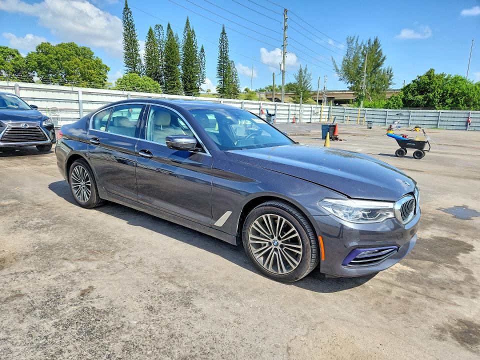 Photo 4 from auction – 2017 BMW 540 with VIN WBAJE7C35HG889043