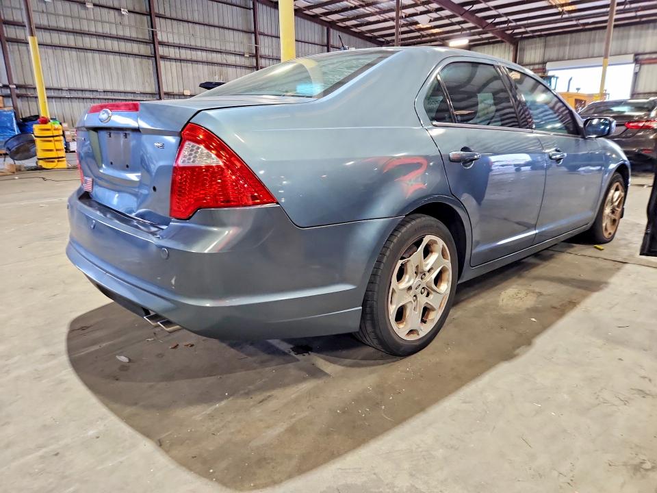Photo 3 from auction – 2011 FORD FUSION with VIN 3FAHP0HA7BR295294