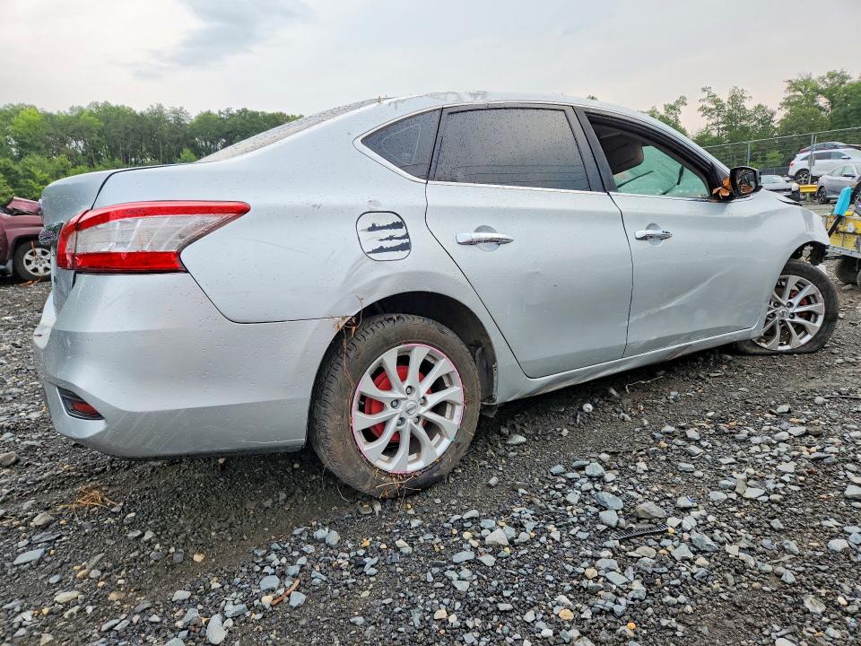 Photo 3 from auction – 2017 NISSAN SENTRA with VIN 3N1AB7AP1HY367111