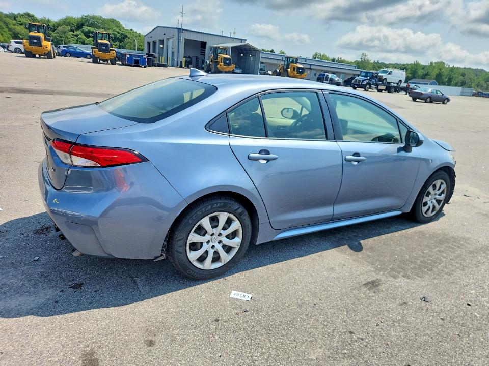 Photo 3 from auction – 2022 TOYOTA COROLLA with VIN JTDEPMAE2NJ190226