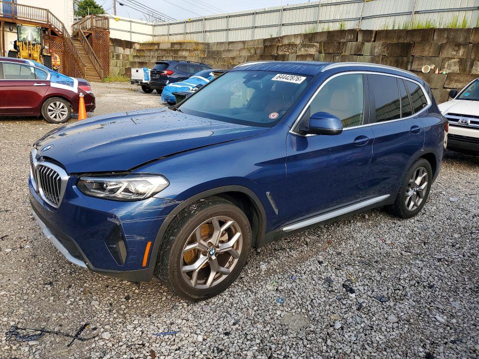 BMW X3 2022 with VIN 5UX53DP02N9N10569 - Photo from auction