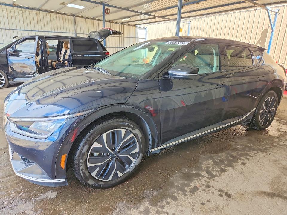 KIA EV6 2024 with VIN KNDC3DLCXR5188589 - Photo from auction