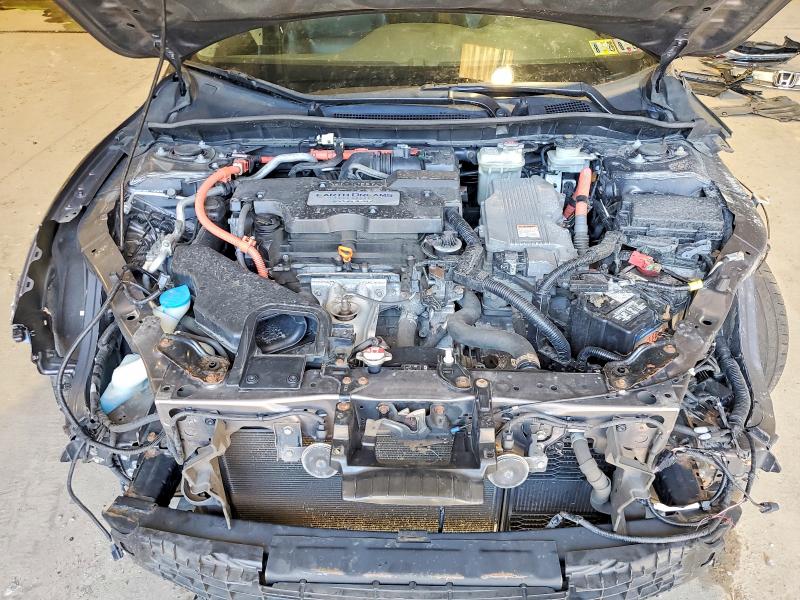 Photo 11 from auction – 2017 HONDA ACCORD with VIN JHMCR6F75HC005472