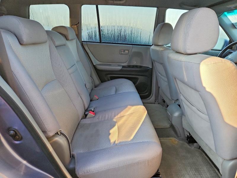 Photo 10 from auction – 2004 TOYOTA HIGHLANDER with VIN JTEEP21A540030729